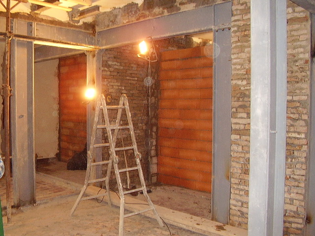 Portali e travi in acciaio per adeguamento antisismico