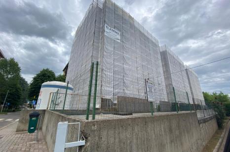 Cantiere a Bologna per rifacimento facciata e cappotto termico